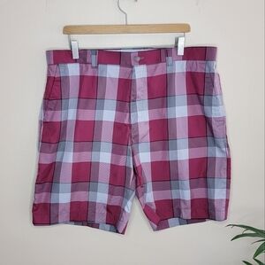Callaway | Dark Red Gray Plaid Golf Shorts Size 38